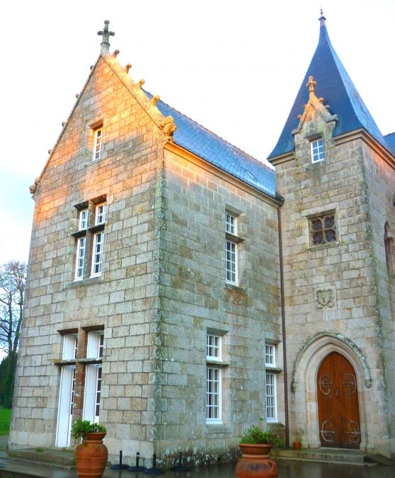 Rénovation toiture plomb Château de Kerlut